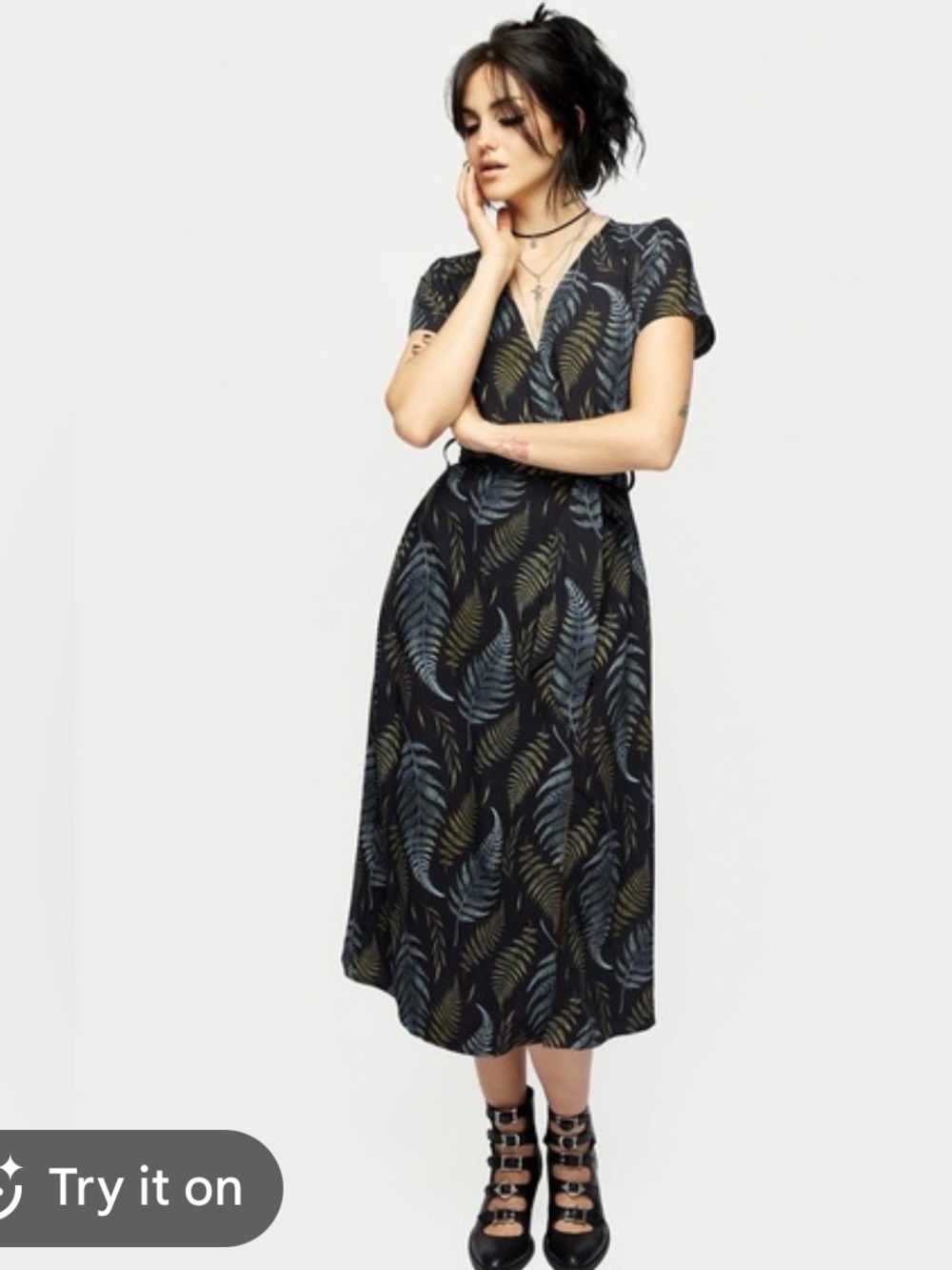 Disturbia Black Frond Print Botanical V Neck Midi Dress Size 12 NWT